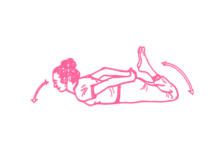 Подъёмы торса и удары по ягодицам из положения лежа на спине