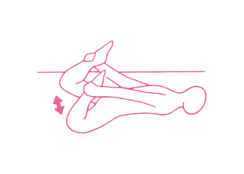 Разведение и сведение лодыжек руками снаружи. Кундалини Йога