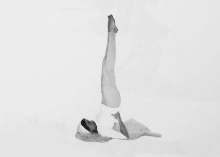 Стойка на плечах. Упражнение Кундалини Йоги Стойка на плечах. Упражнение Кундалини Йоги